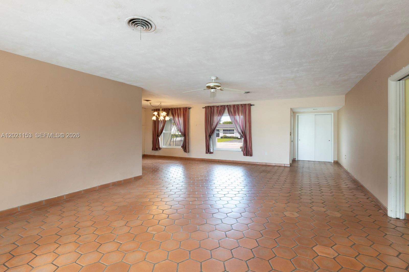 SNAPPER CREEK PARK UNIT N - Residential