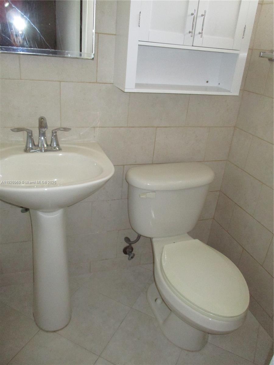 SOUTH CORAL HOMES SEC 1 - Residential