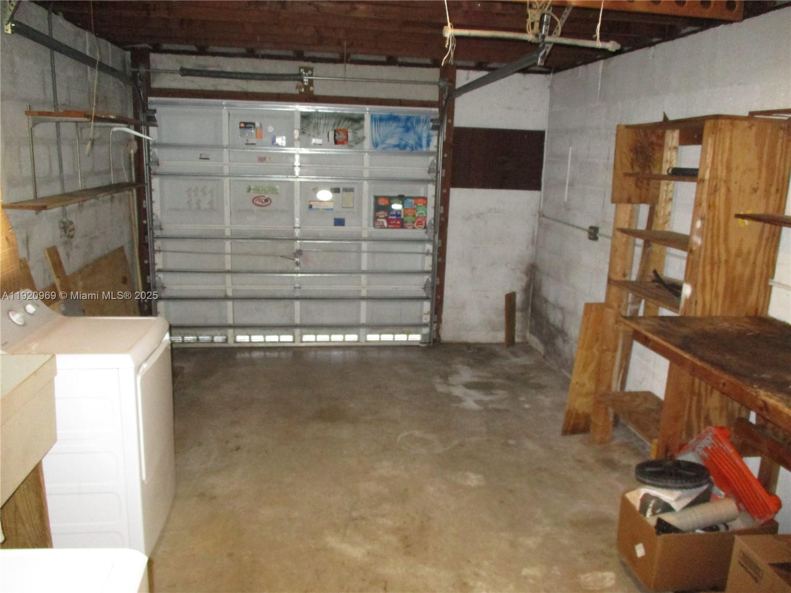 SOUTH CORAL HOMES SEC 1 - Residential