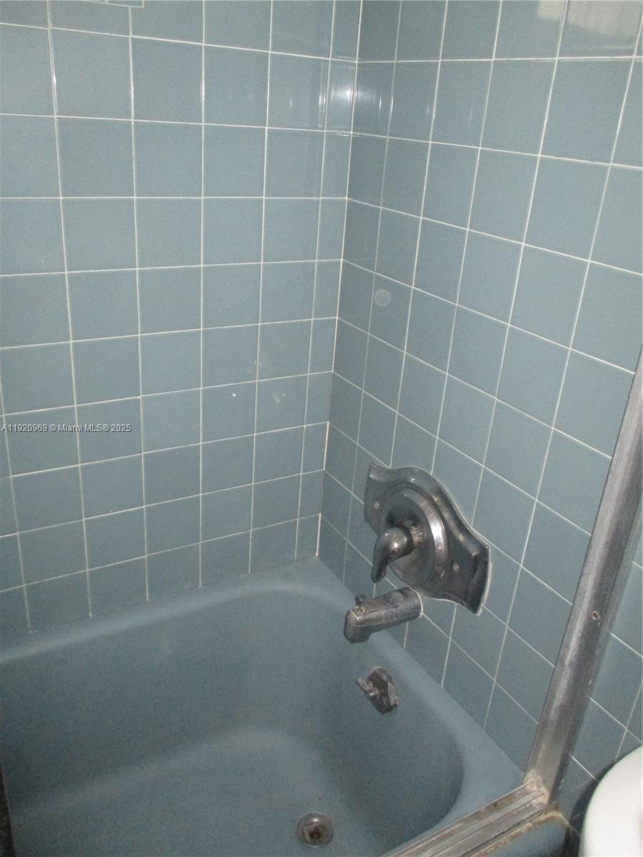 SOUTH CORAL HOMES SEC 1 - Residential