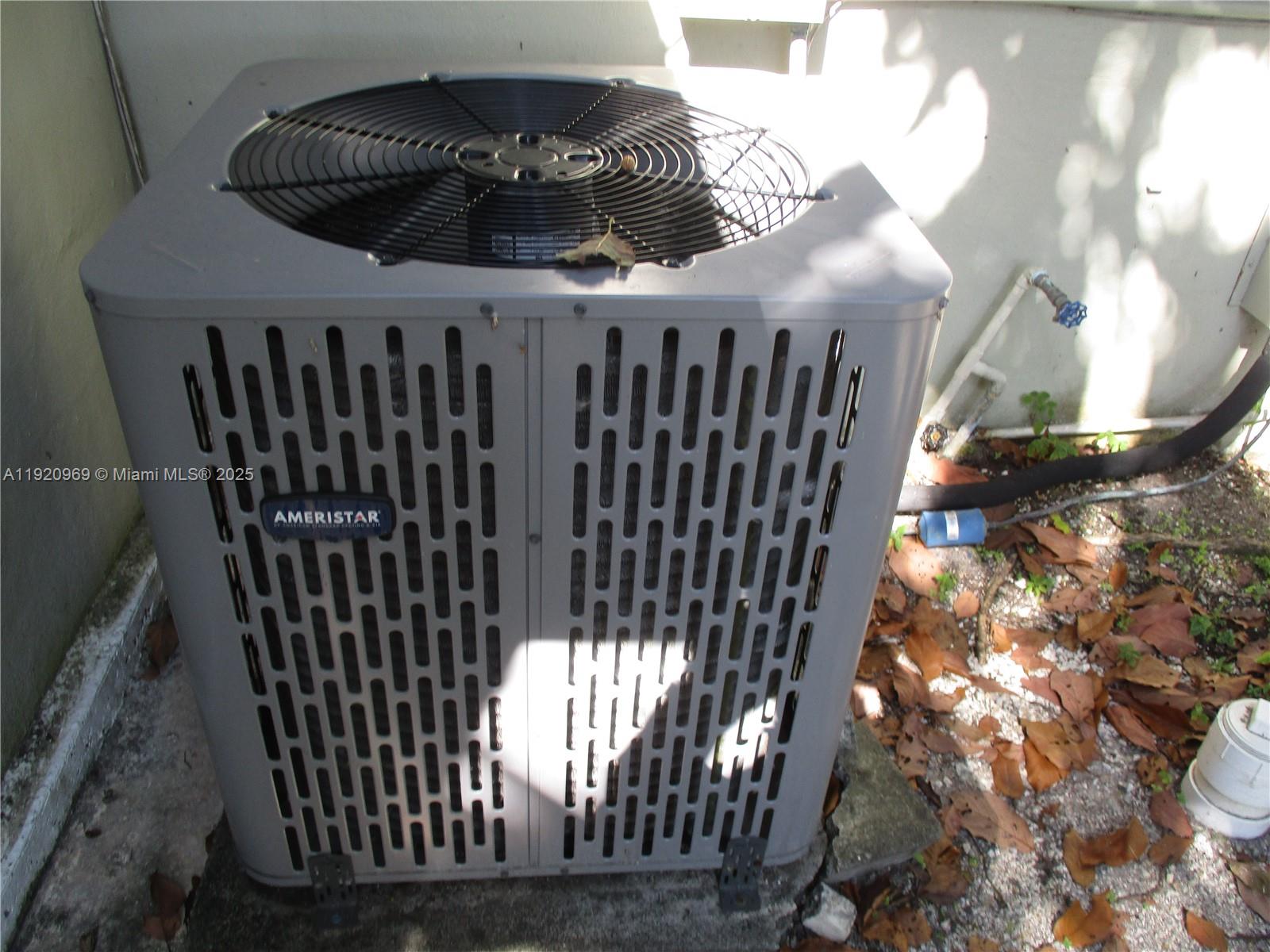 SOUTH CORAL HOMES SEC 1 - Residential