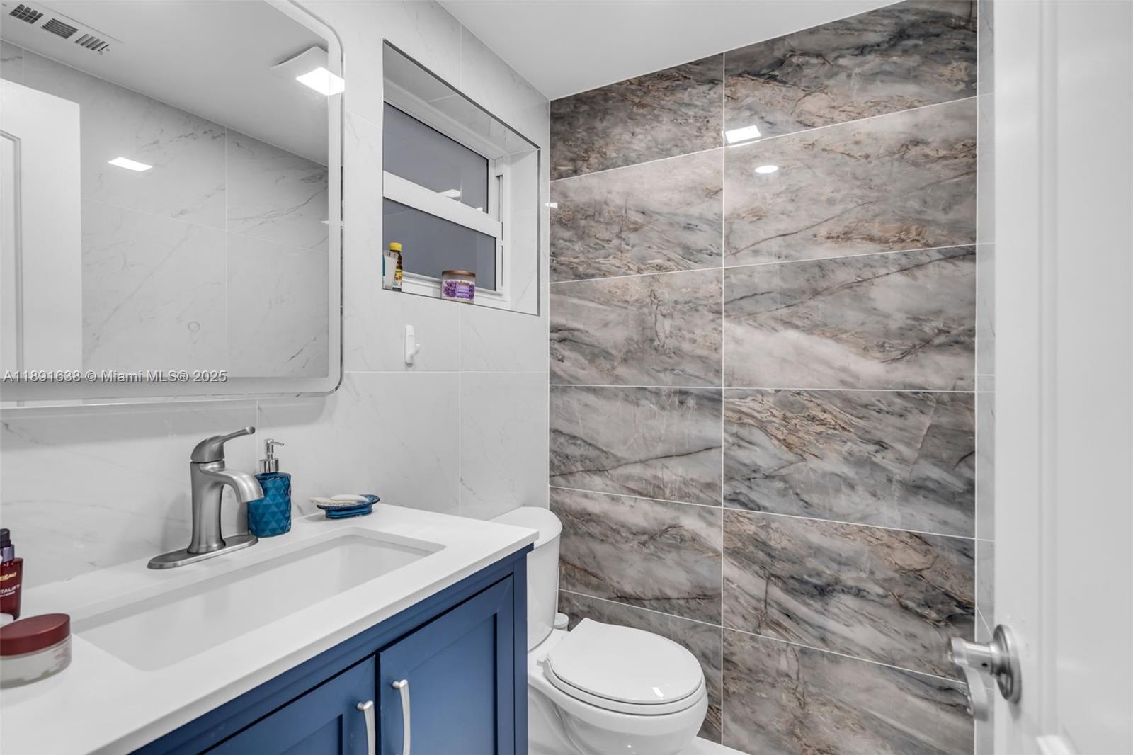 HILLCREST NO 4 CONDO - Residential