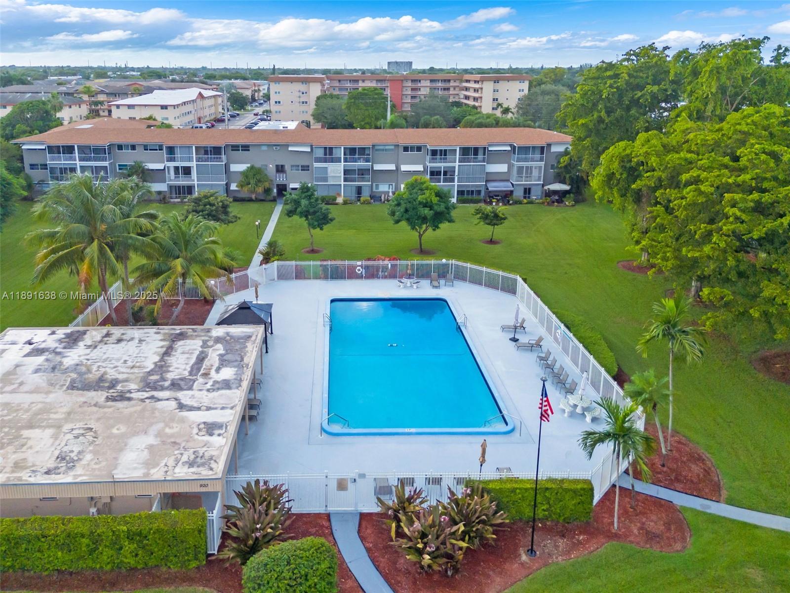 HILLCREST NO 4 CONDO - Residential