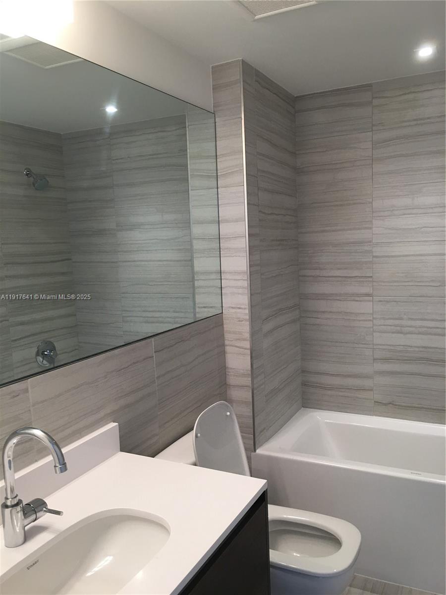 MERRICK MANOR CONDO - Residential Lease