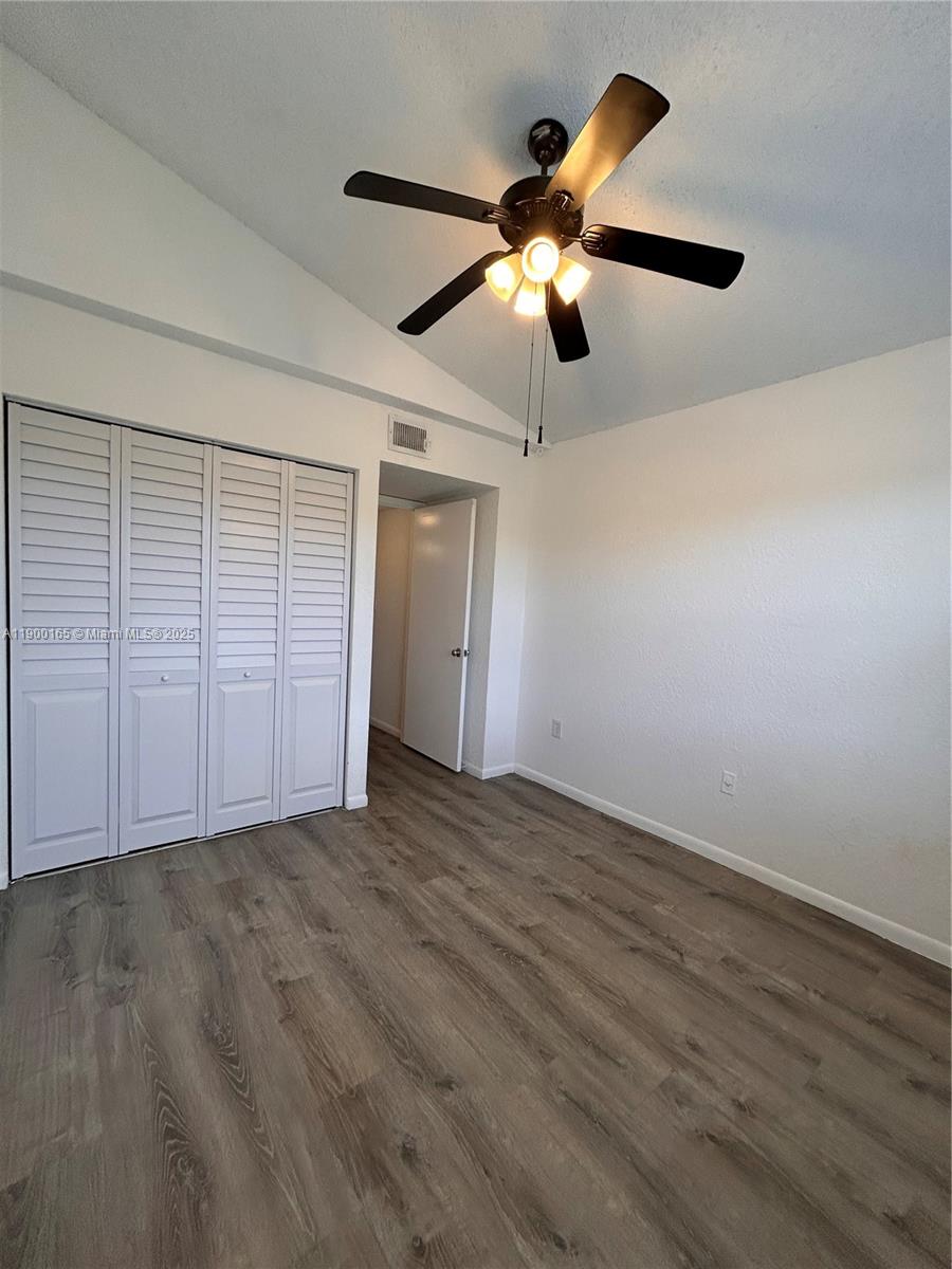 LAKEVIEW CLUB CONDO - Residential Lease