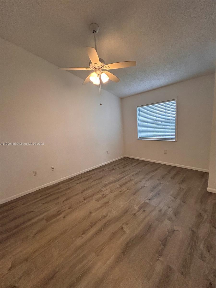 LAKEVIEW CLUB CONDO - Residential Lease