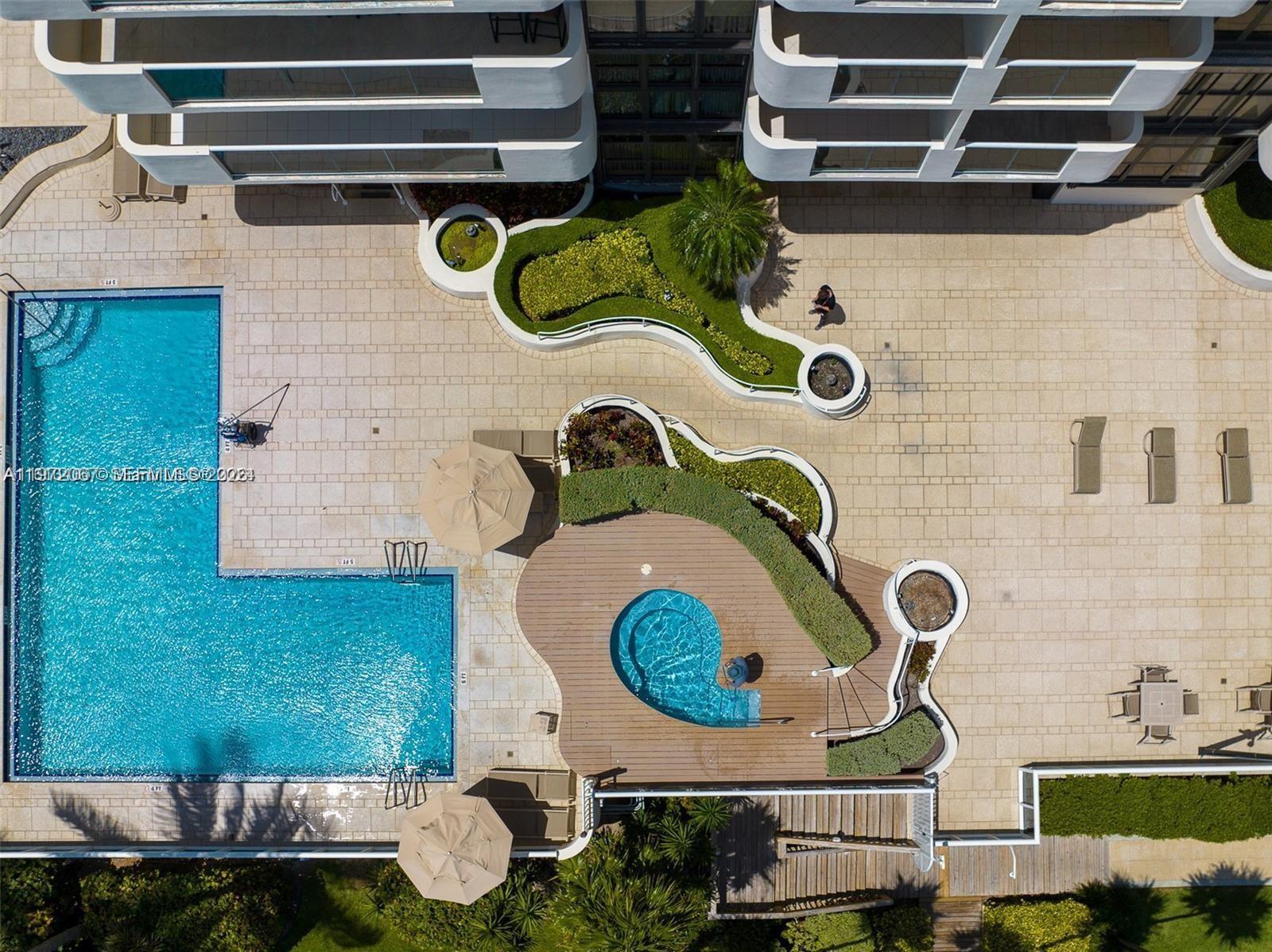 LEXCELLENCE CONDO - Residential