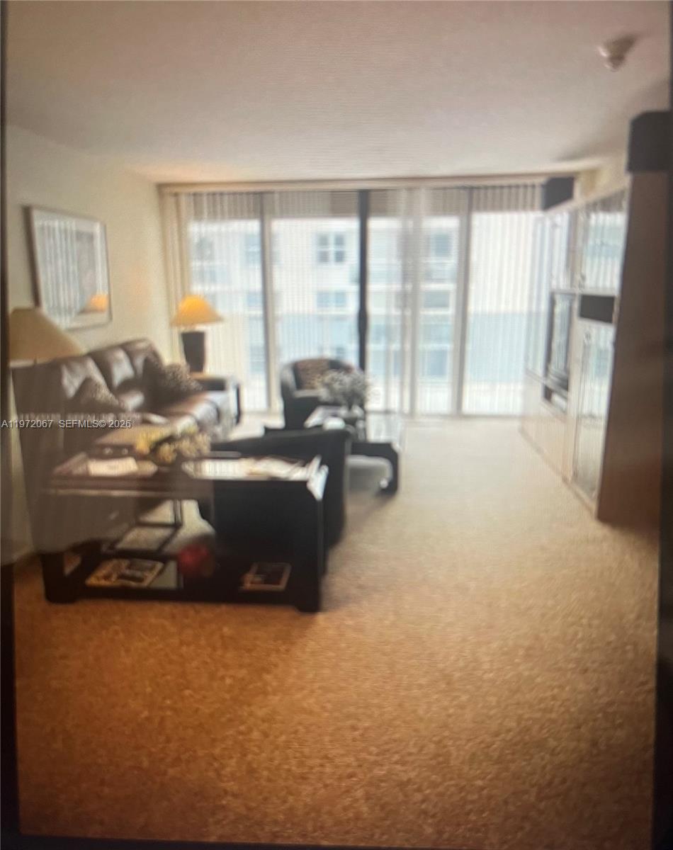 LEXCELLENCE CONDO - Residential