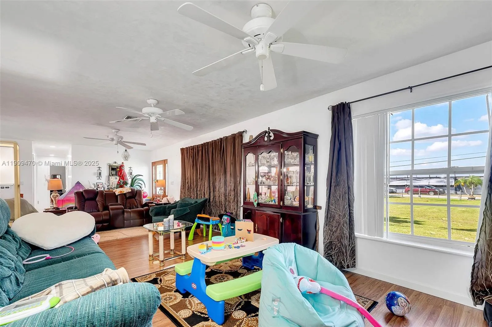 Homestead, Florida 33030, United States, 4 Bedrooms Bedrooms, ,2 BathroomsBathrooms,Residential,Active,240370