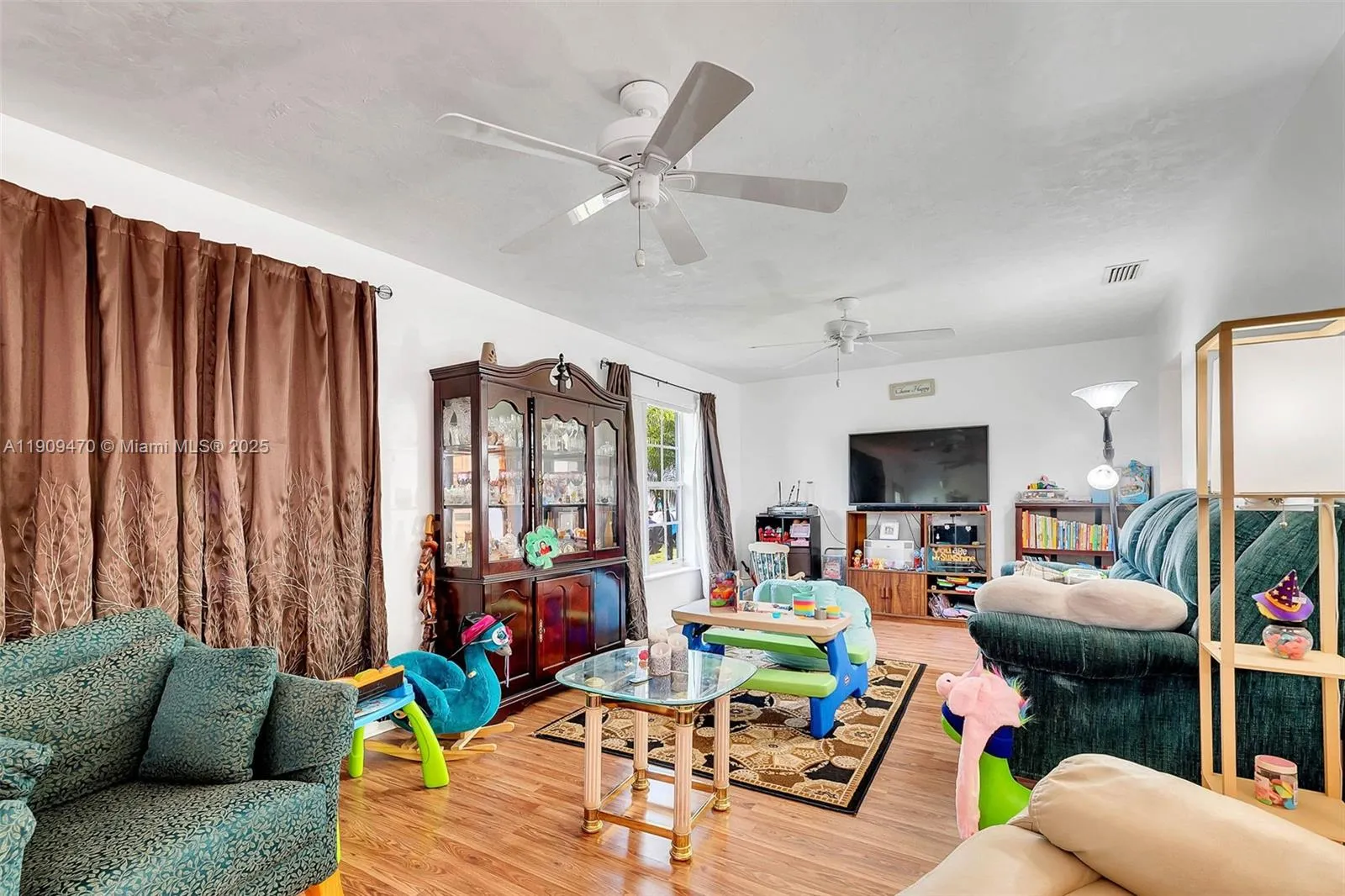 Homestead, Florida 33030, United States, 4 Bedrooms Bedrooms, ,2 BathroomsBathrooms,Residential,Active,240370