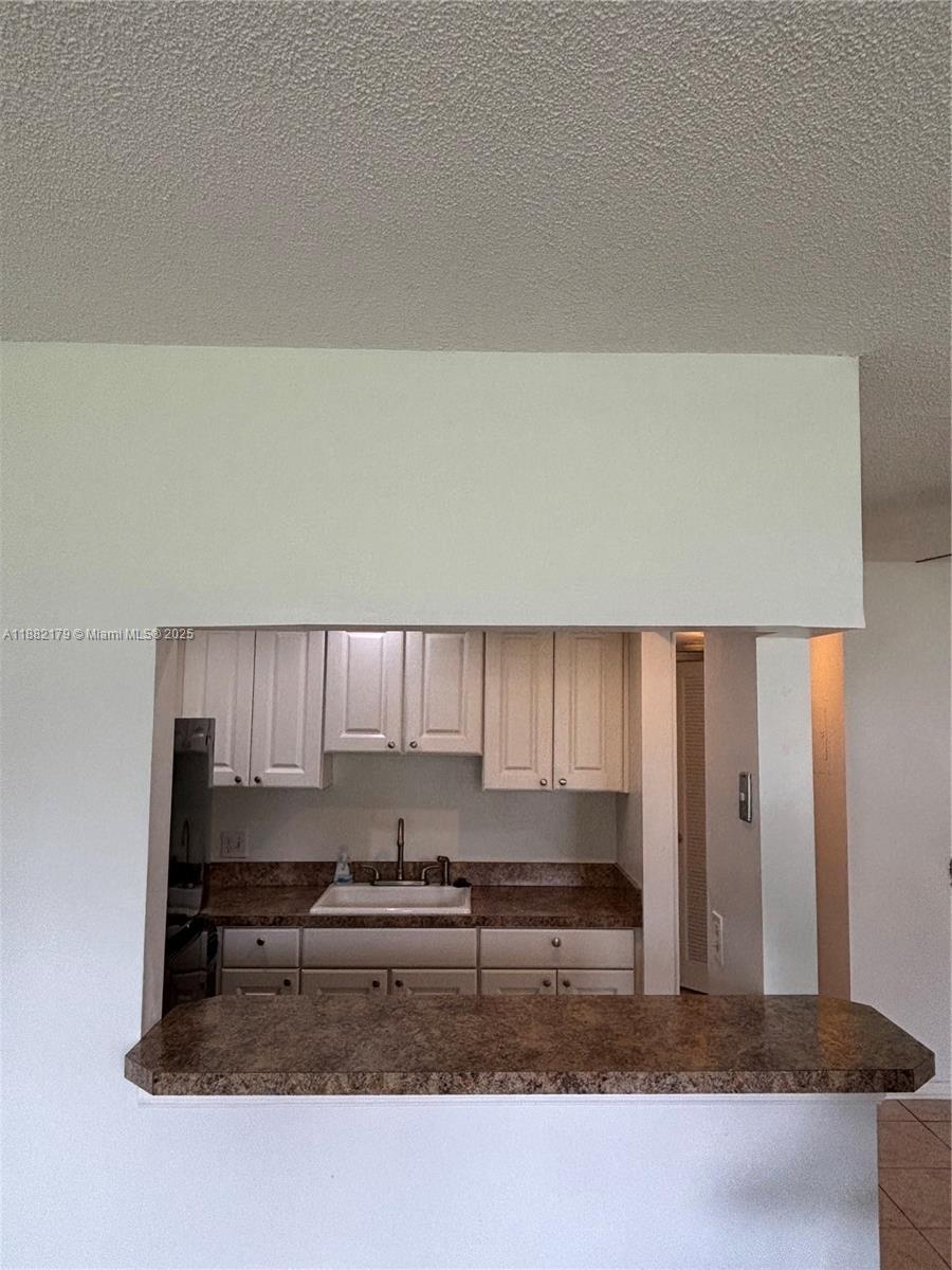 CAMDEN CONDOS - Residential Lease