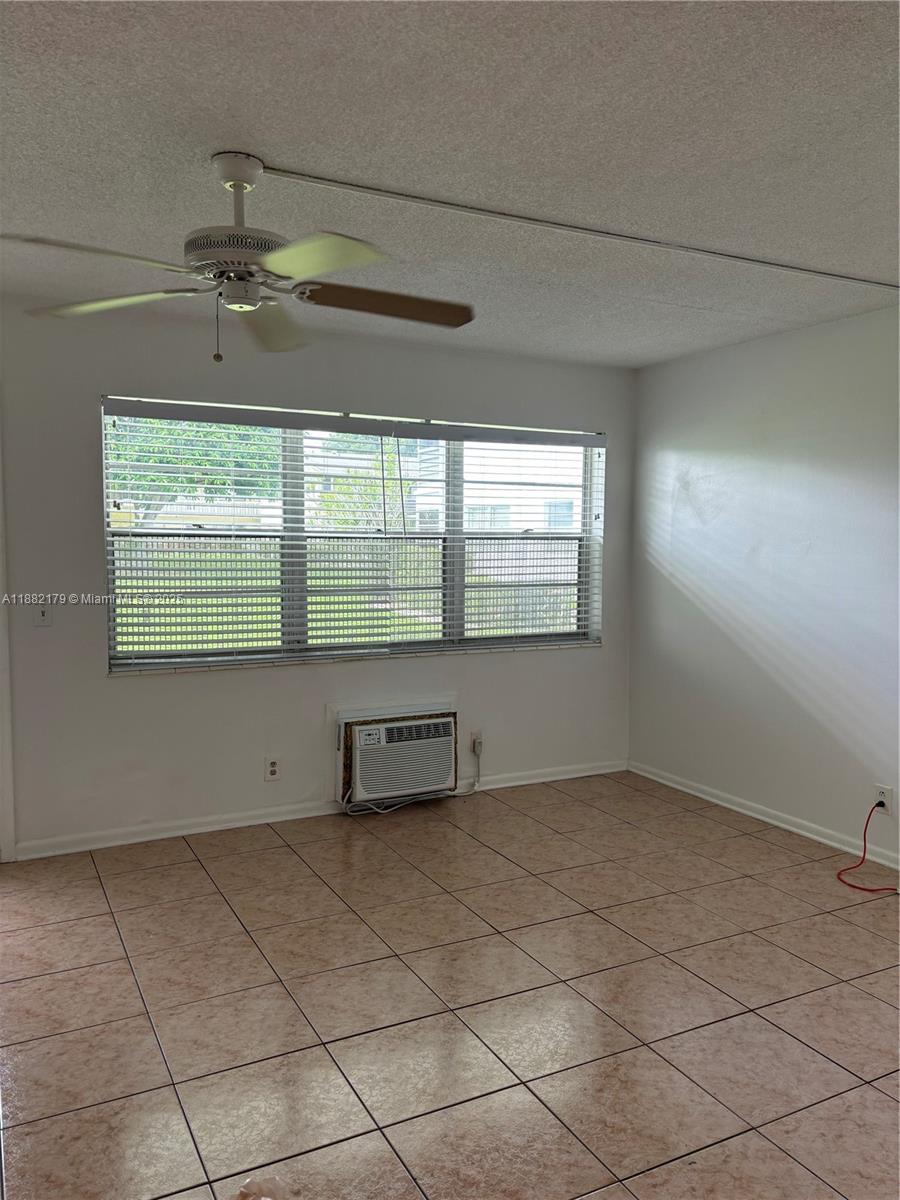 CAMDEN CONDOS - Residential Lease