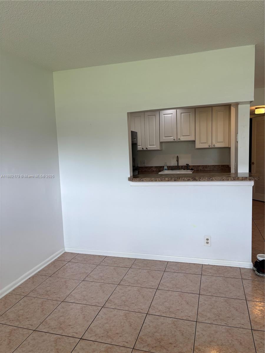 CAMDEN CONDOS - Residential Lease