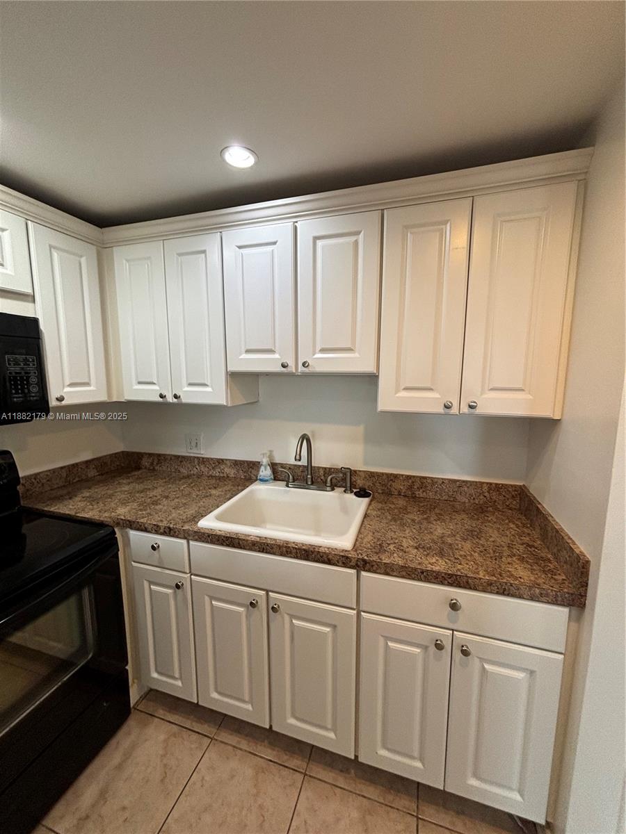 CAMDEN CONDOS - Residential Lease