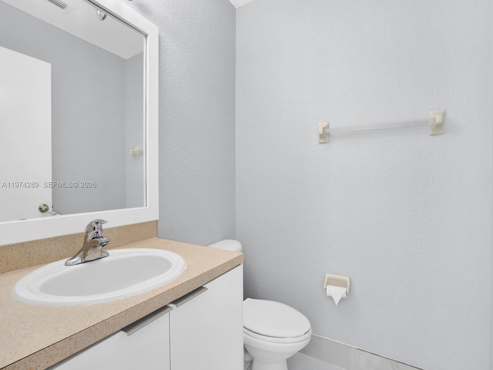 UNIVERSITY PARK - Residential Lease