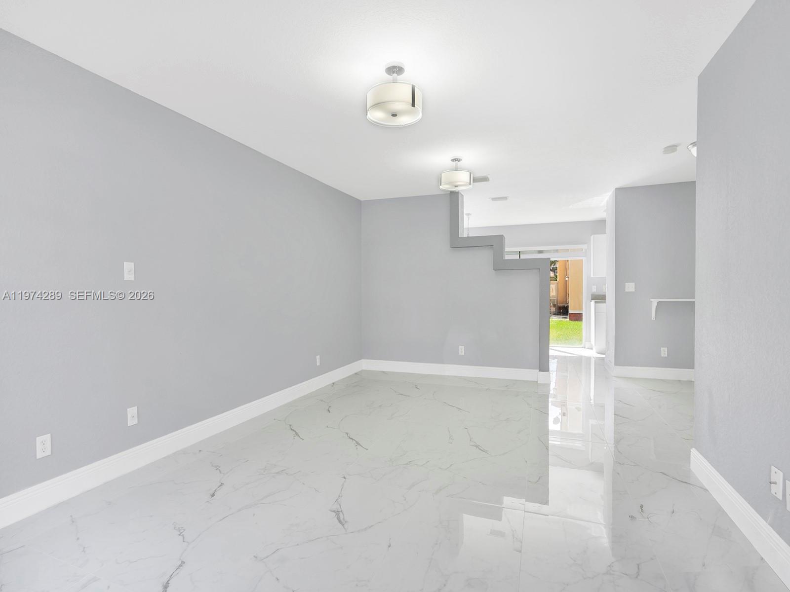 UNIVERSITY PARK - Residential Lease