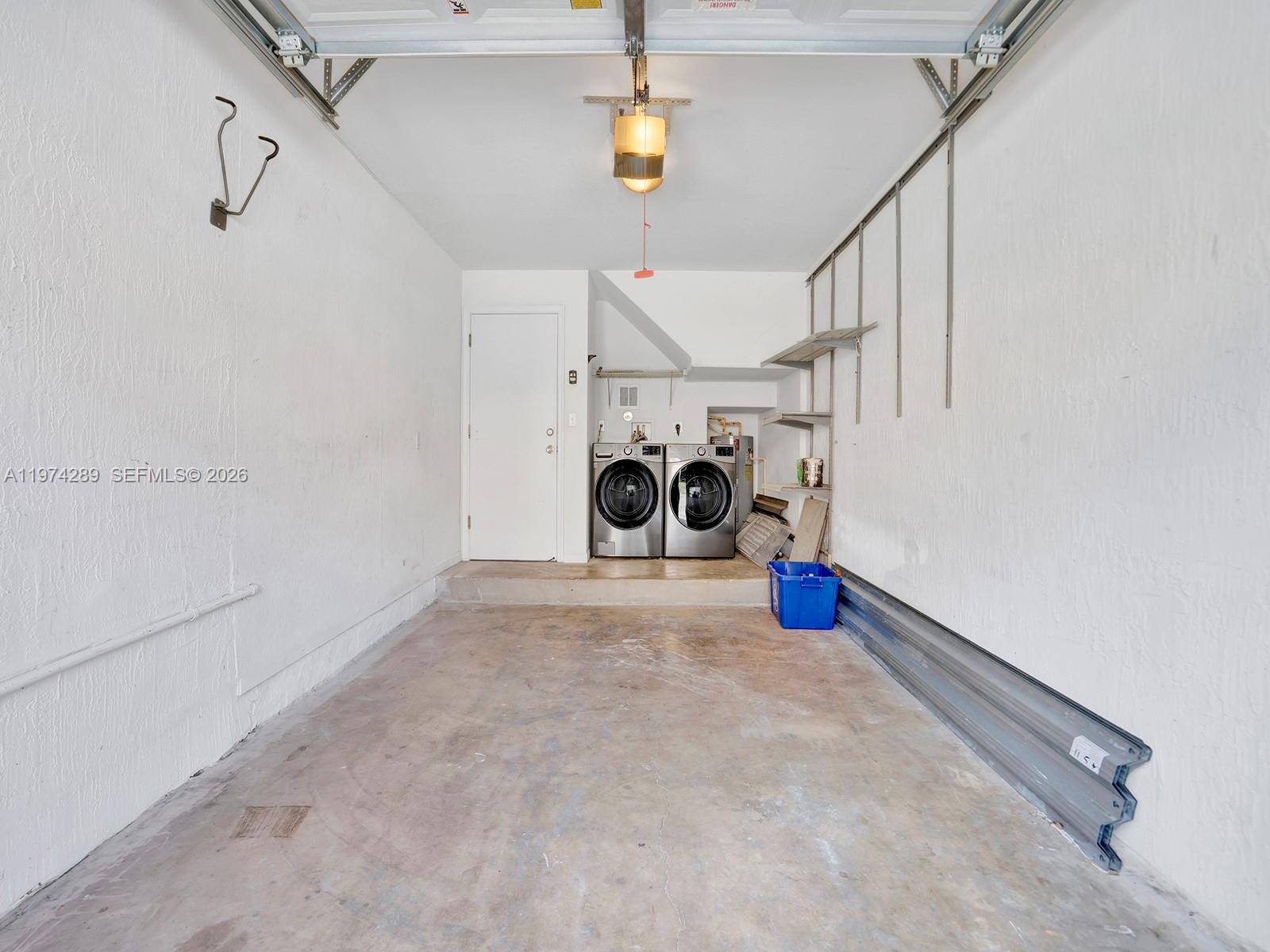 UNIVERSITY PARK - Residential Lease