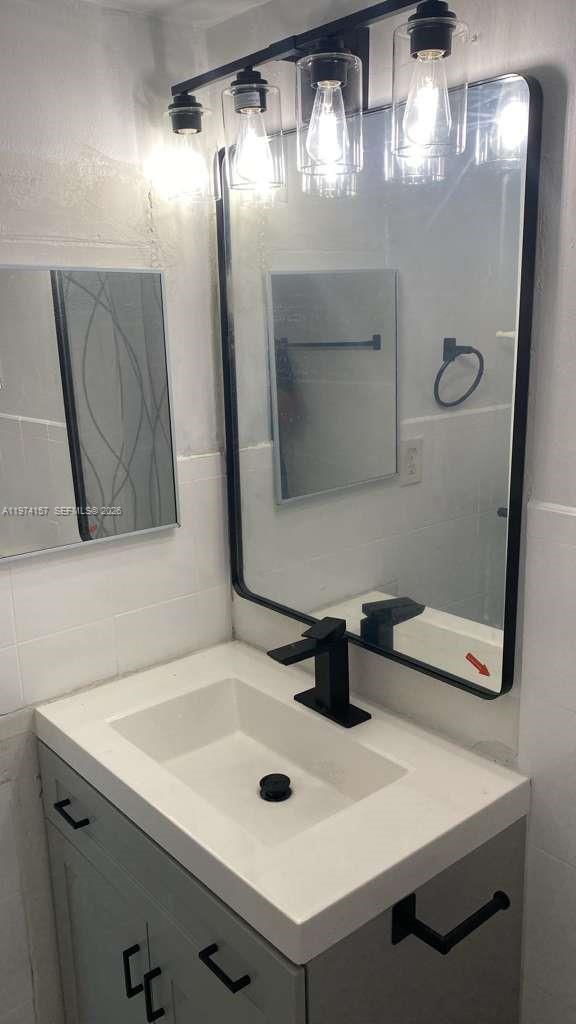 WOODSIDE APTS CONDO - Residential