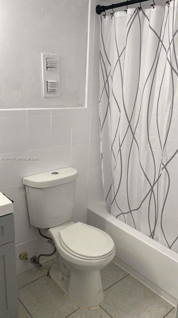 WOODSIDE APTS CONDO - Residential