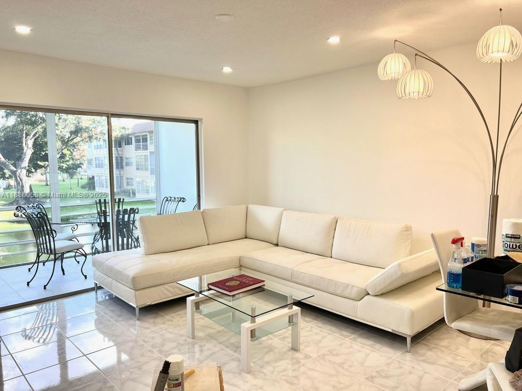 ELM GARDENS CONDO - Residential Lease
