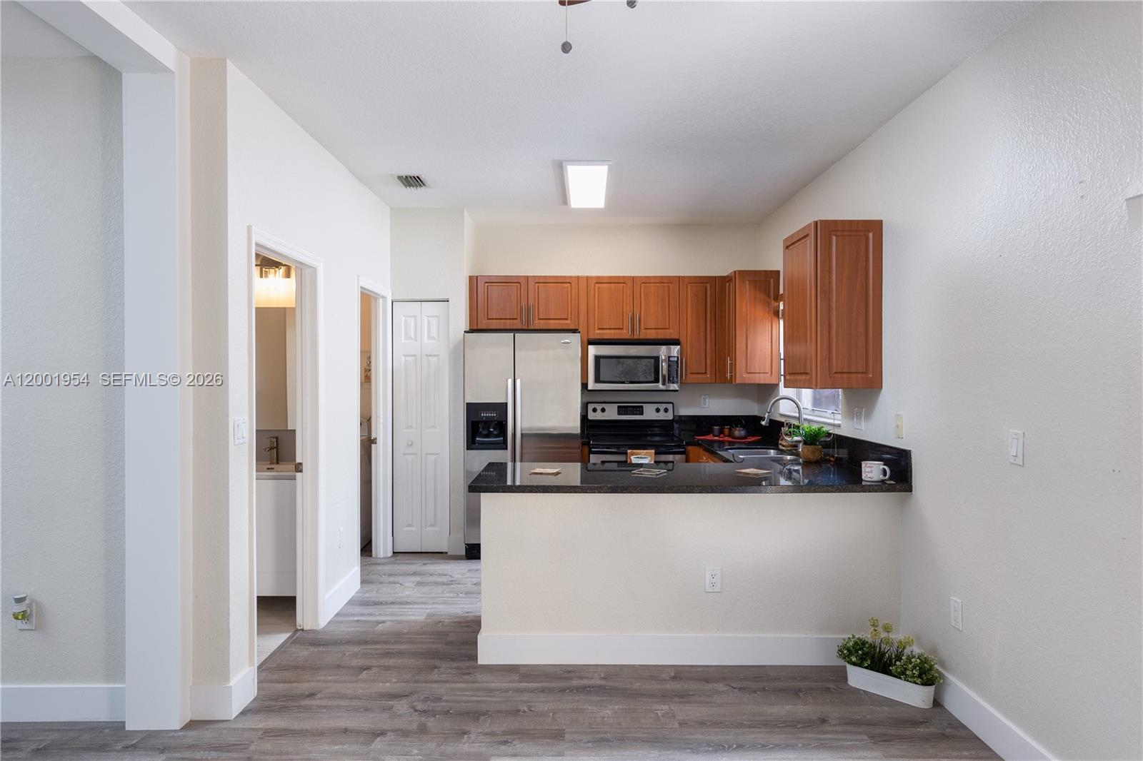 BELLAGIO AT VIZCAYA - Residential Lease