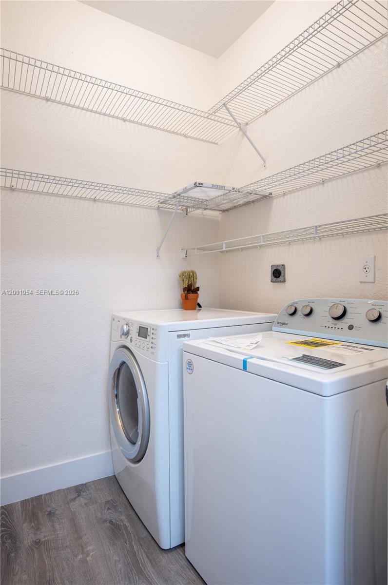 BELLAGIO AT VIZCAYA - Residential Lease