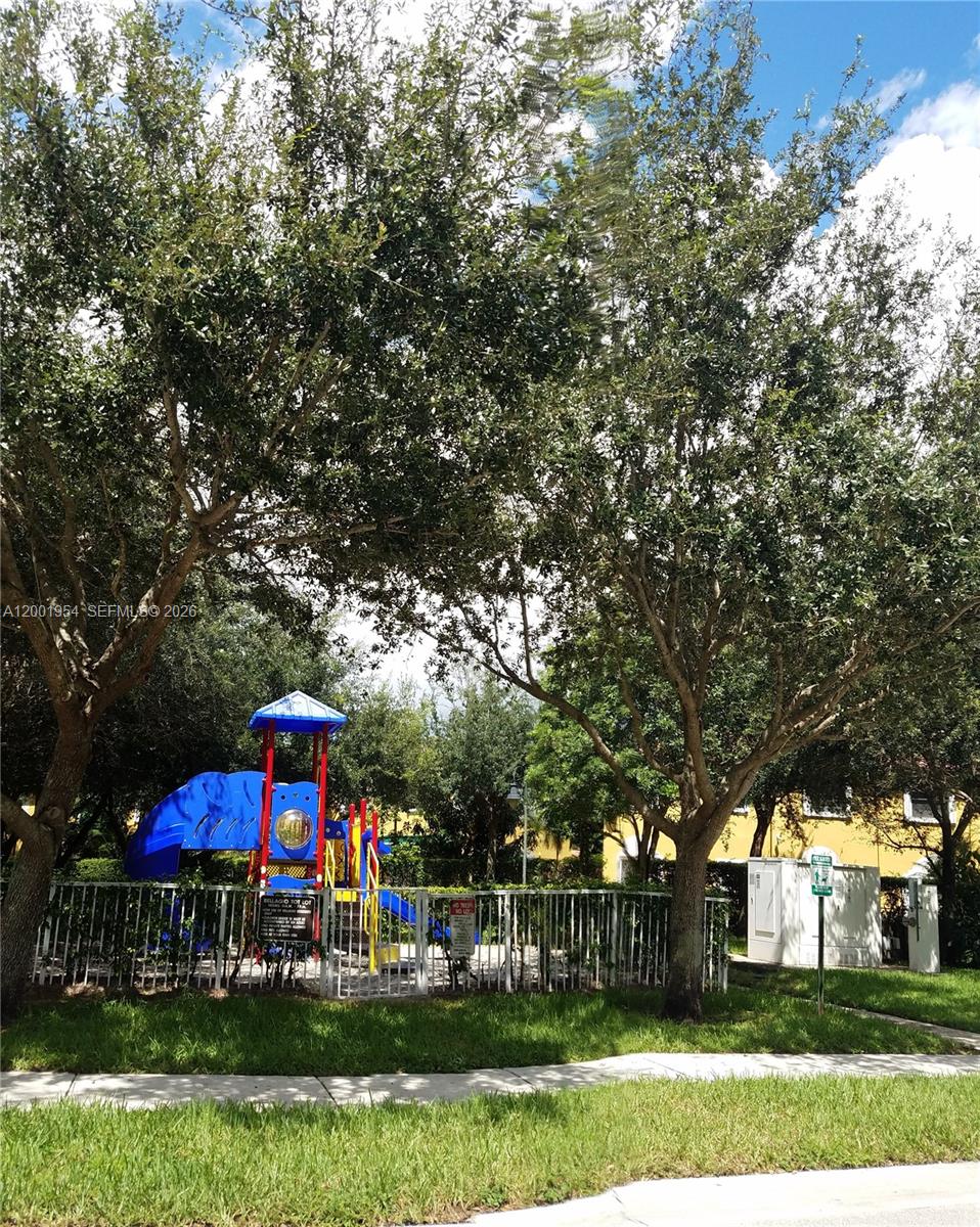 BELLAGIO AT VIZCAYA - Residential Lease