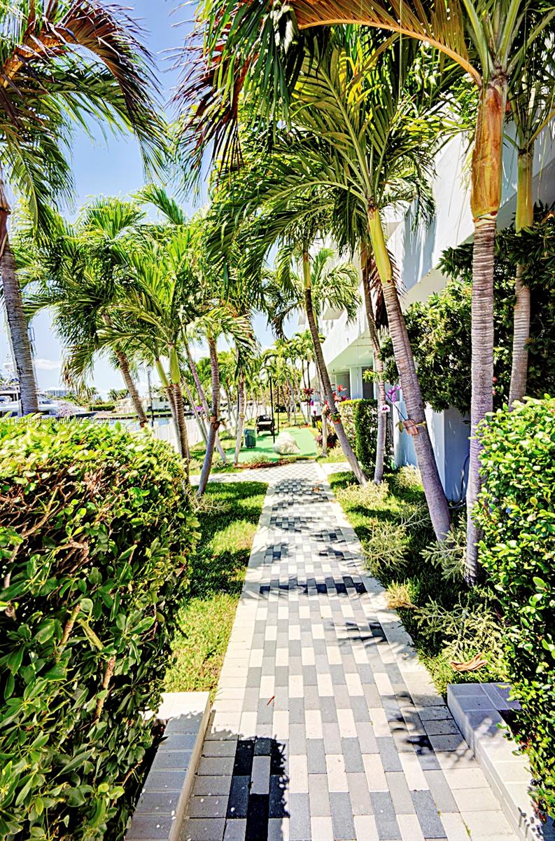 GOLDEN SURF TOWERS CONDO - Residential