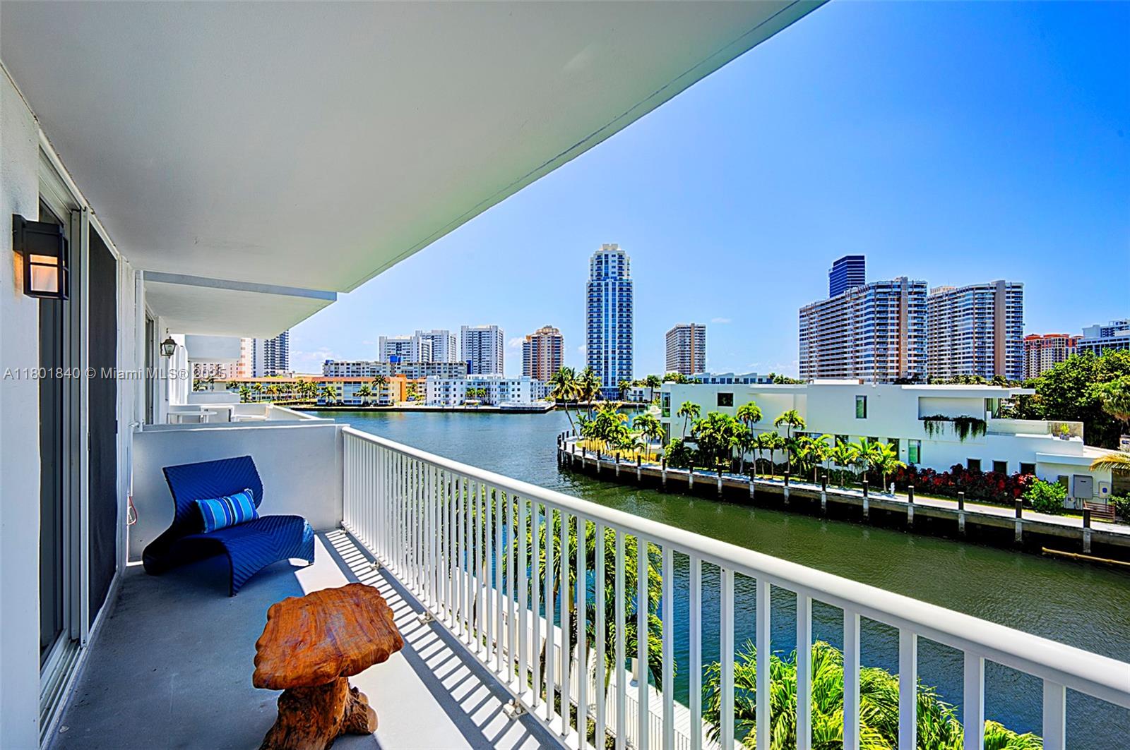 GOLDEN SURF TOWERS CONDO - Residential