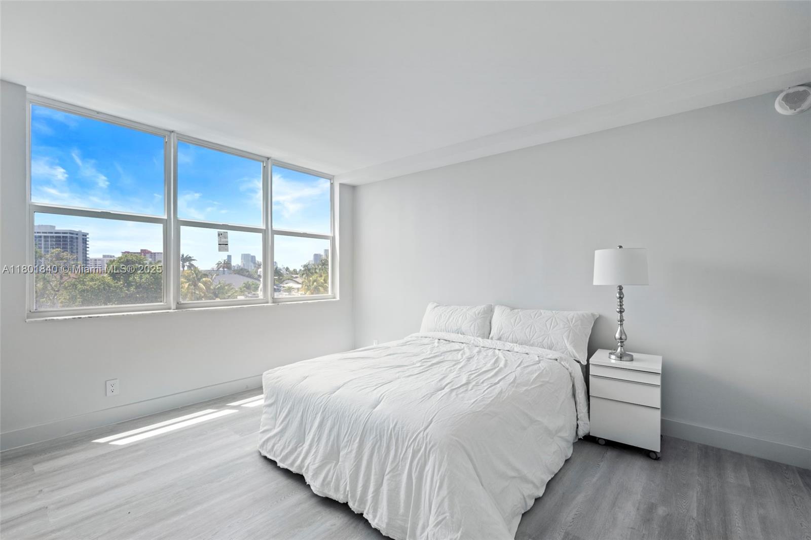 GOLDEN SURF TOWERS CONDO - Residential