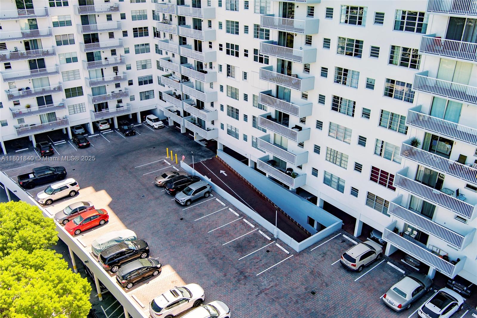 GOLDEN SURF TOWERS CONDO - Residential