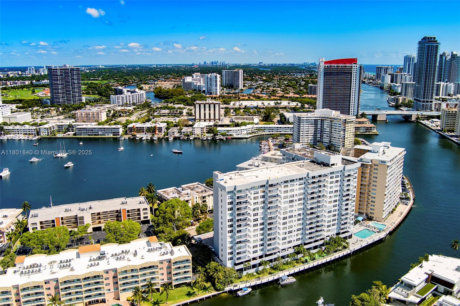 GOLDEN SURF TOWERS CONDO - Residential