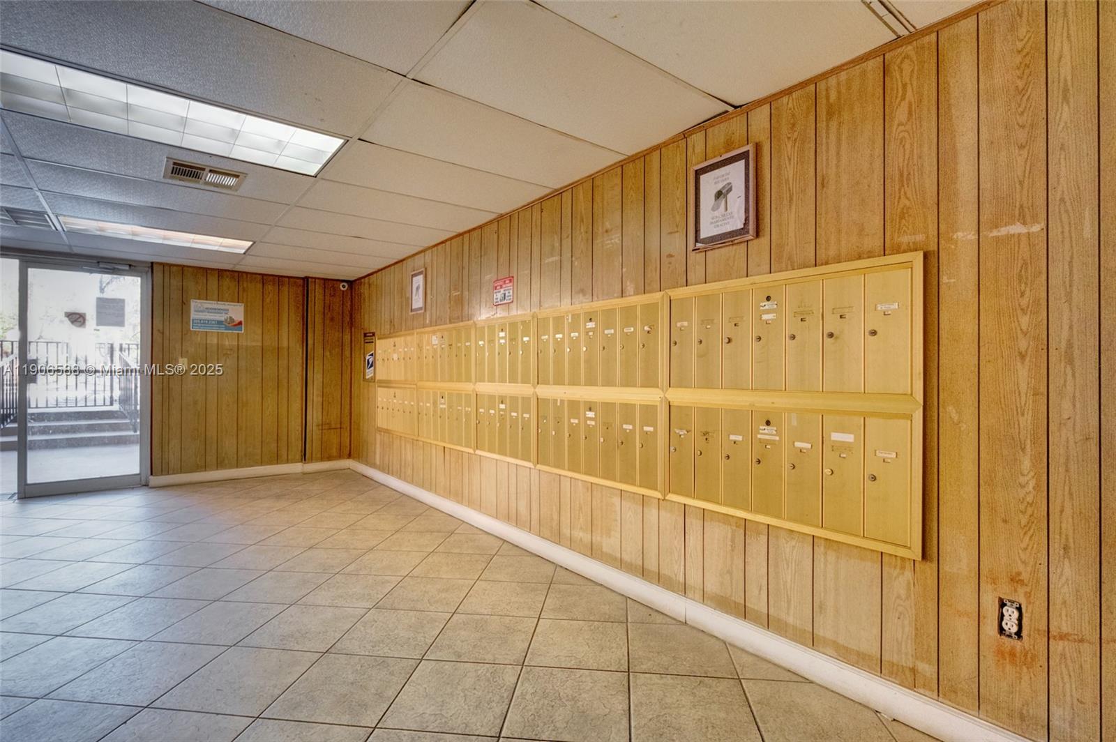 WESTLAND-EDEN CONDO I - Residential