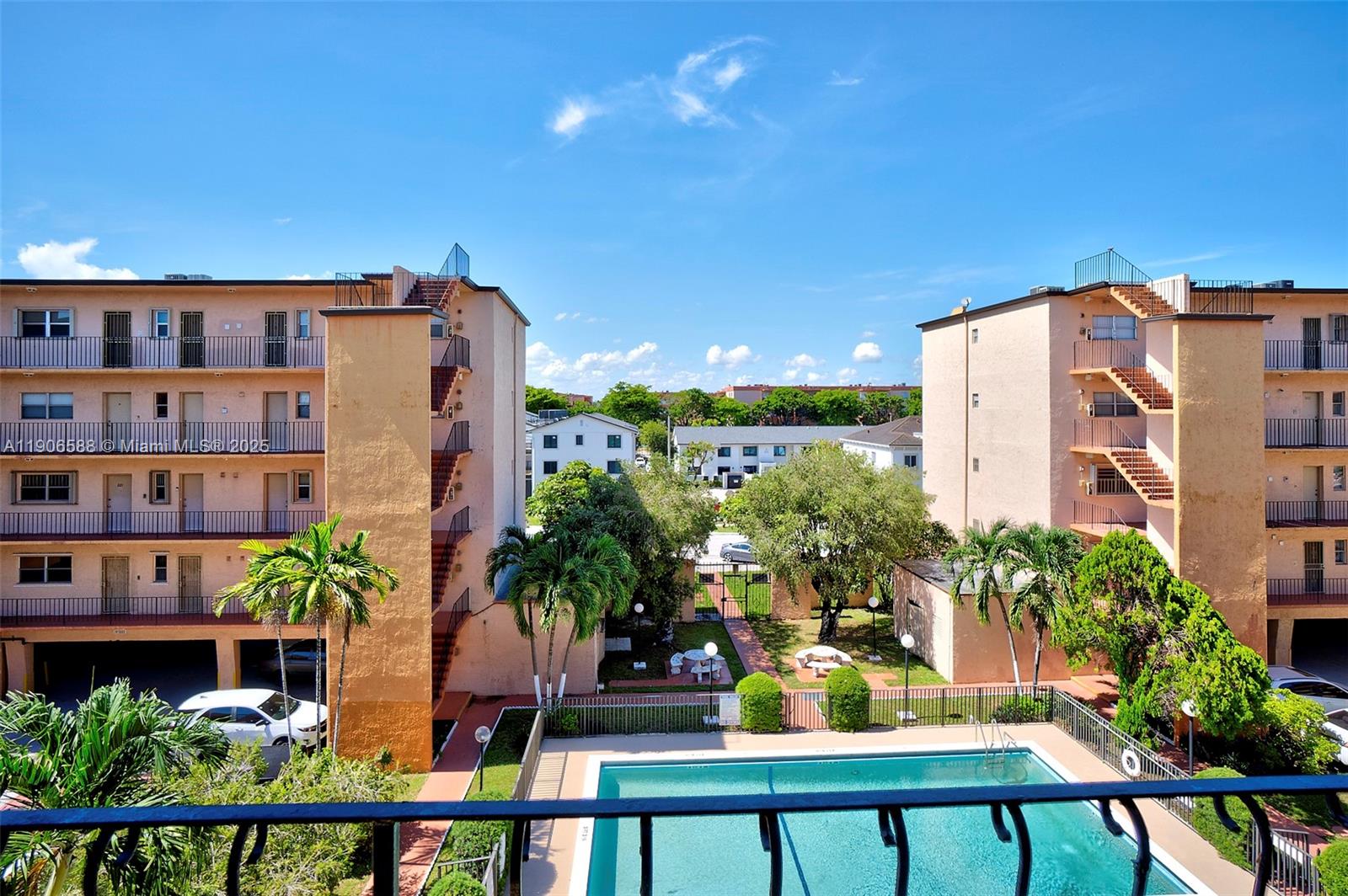 WESTLAND-EDEN CONDO I - Residential