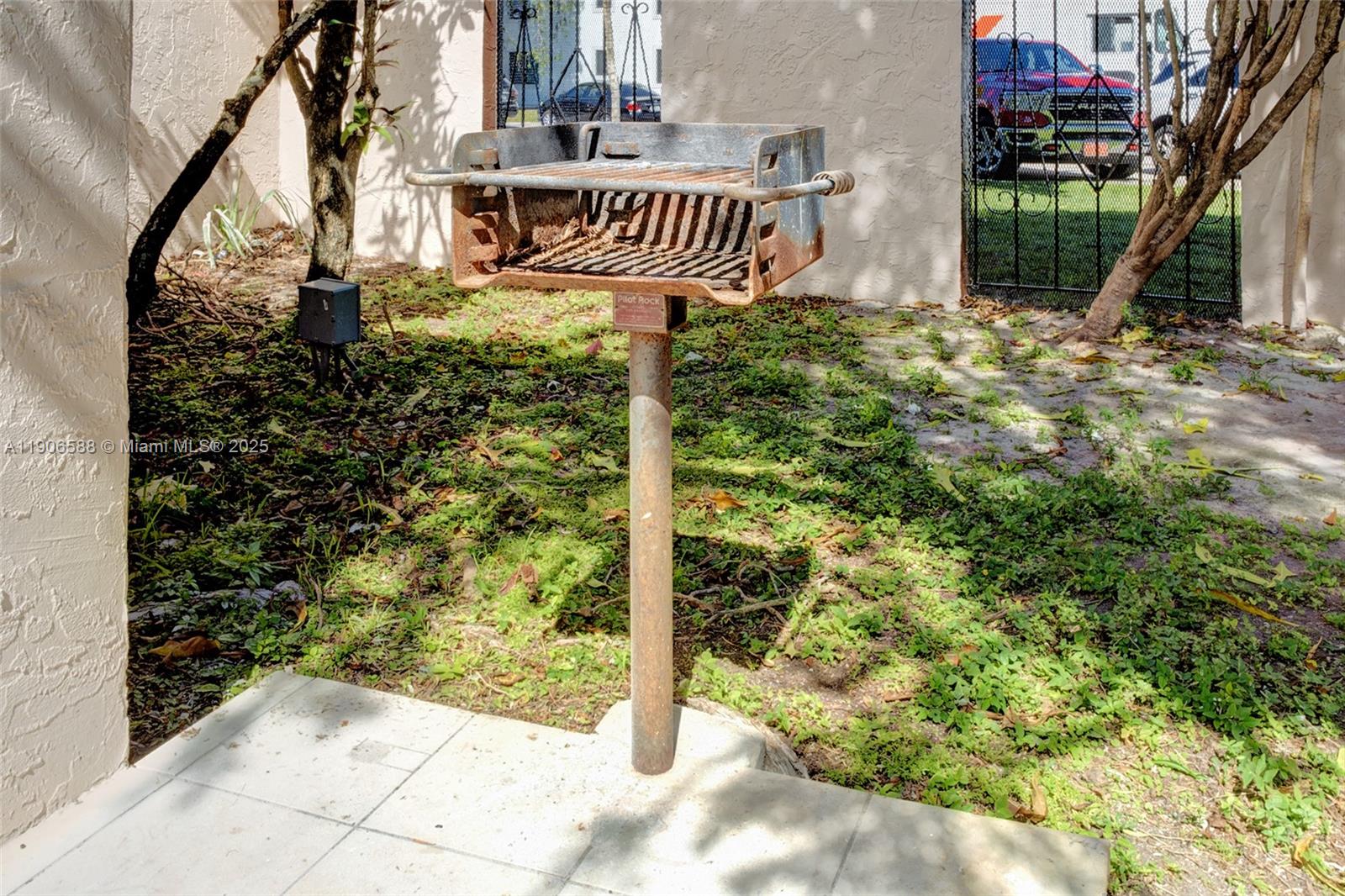 WESTLAND-EDEN CONDO I - Residential