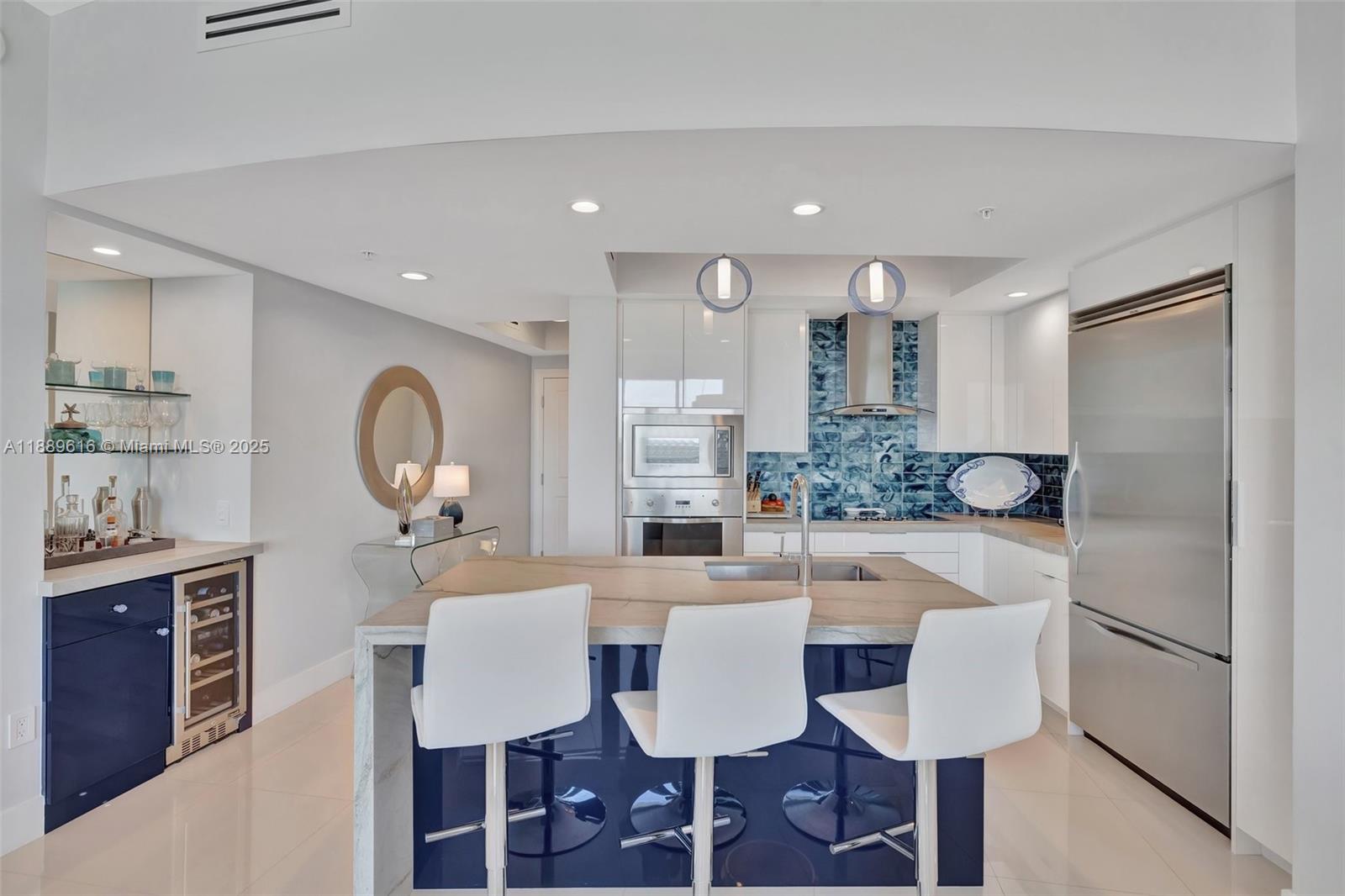 PLAZA AT OCEANSIDE (THE) - Residential