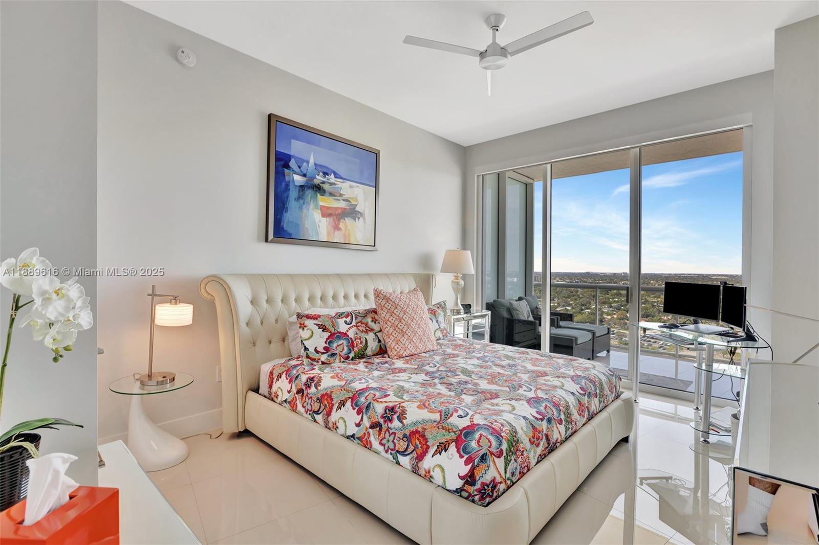 PLAZA AT OCEANSIDE (THE) - Residential