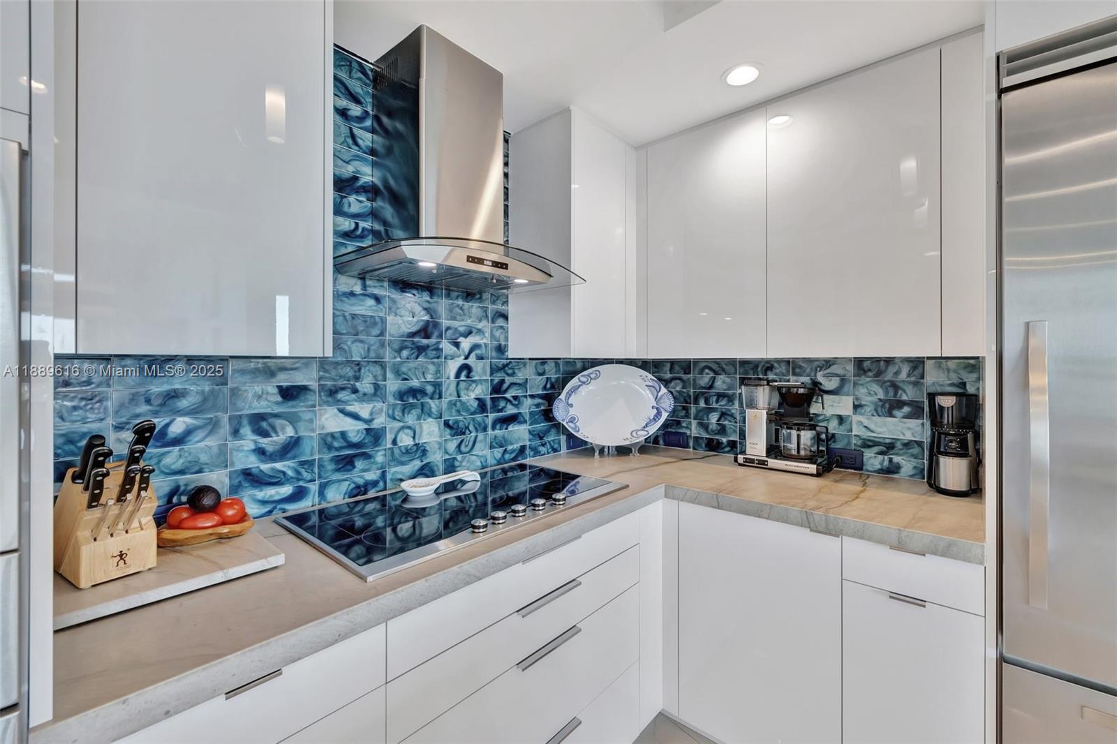 PLAZA AT OCEANSIDE (THE) - Residential