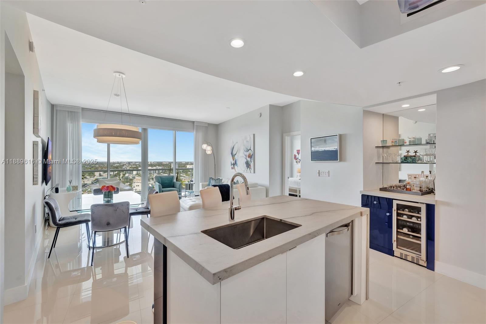 PLAZA AT OCEANSIDE (THE) - Residential