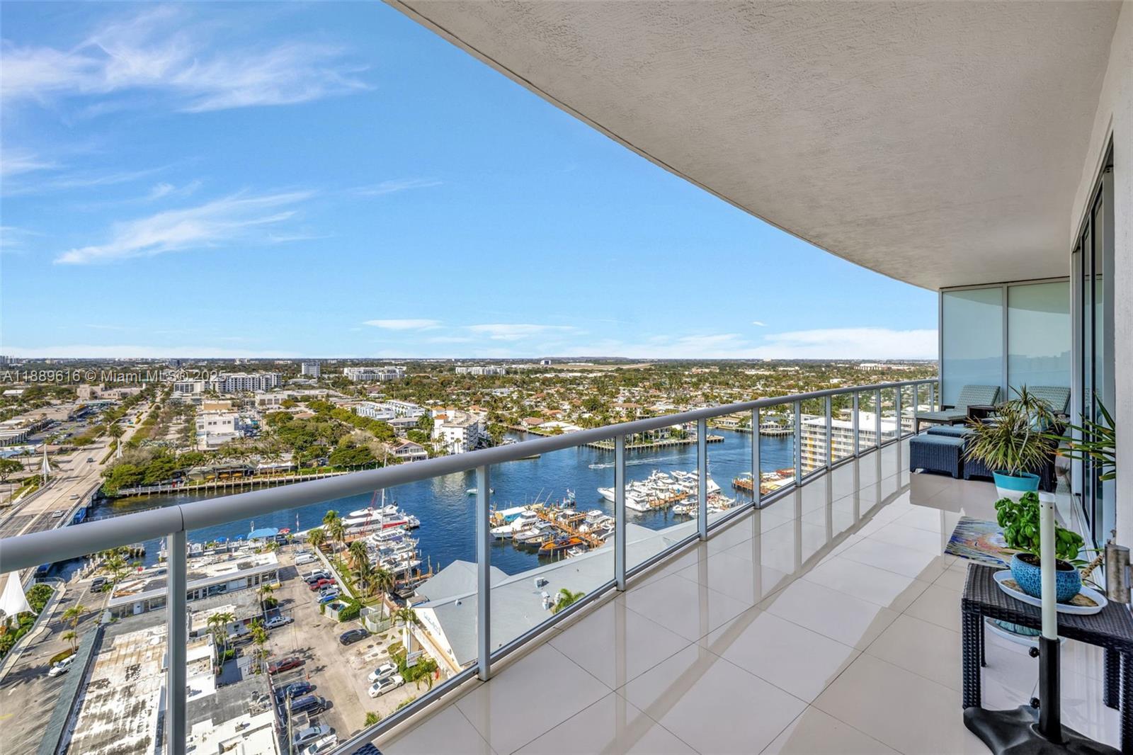 PLAZA AT OCEANSIDE (THE) - Residential