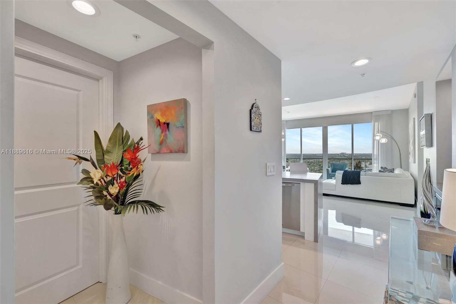 PLAZA AT OCEANSIDE (THE) - Residential