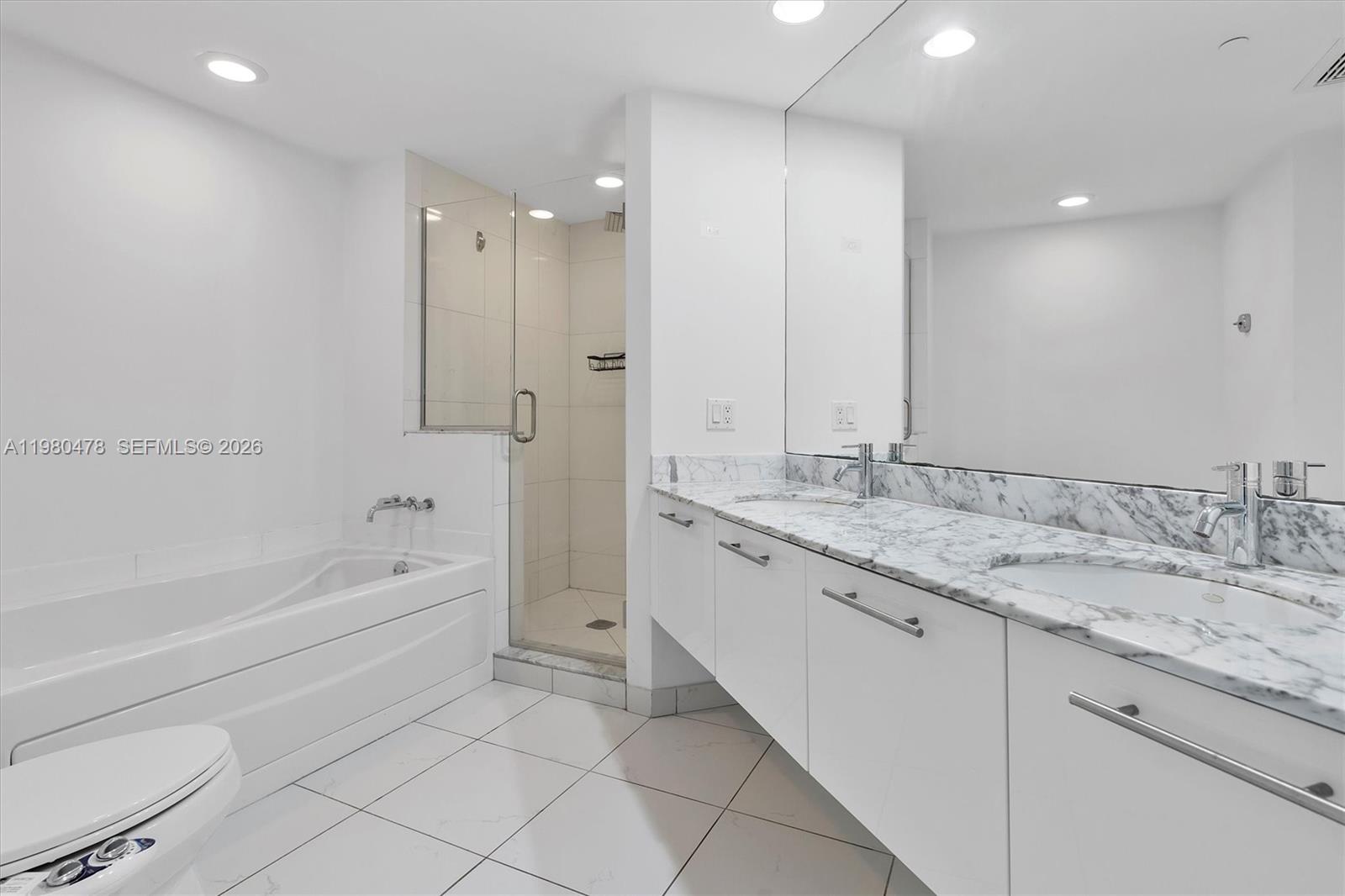 500 BRICKELL EAST CONDO - Residential