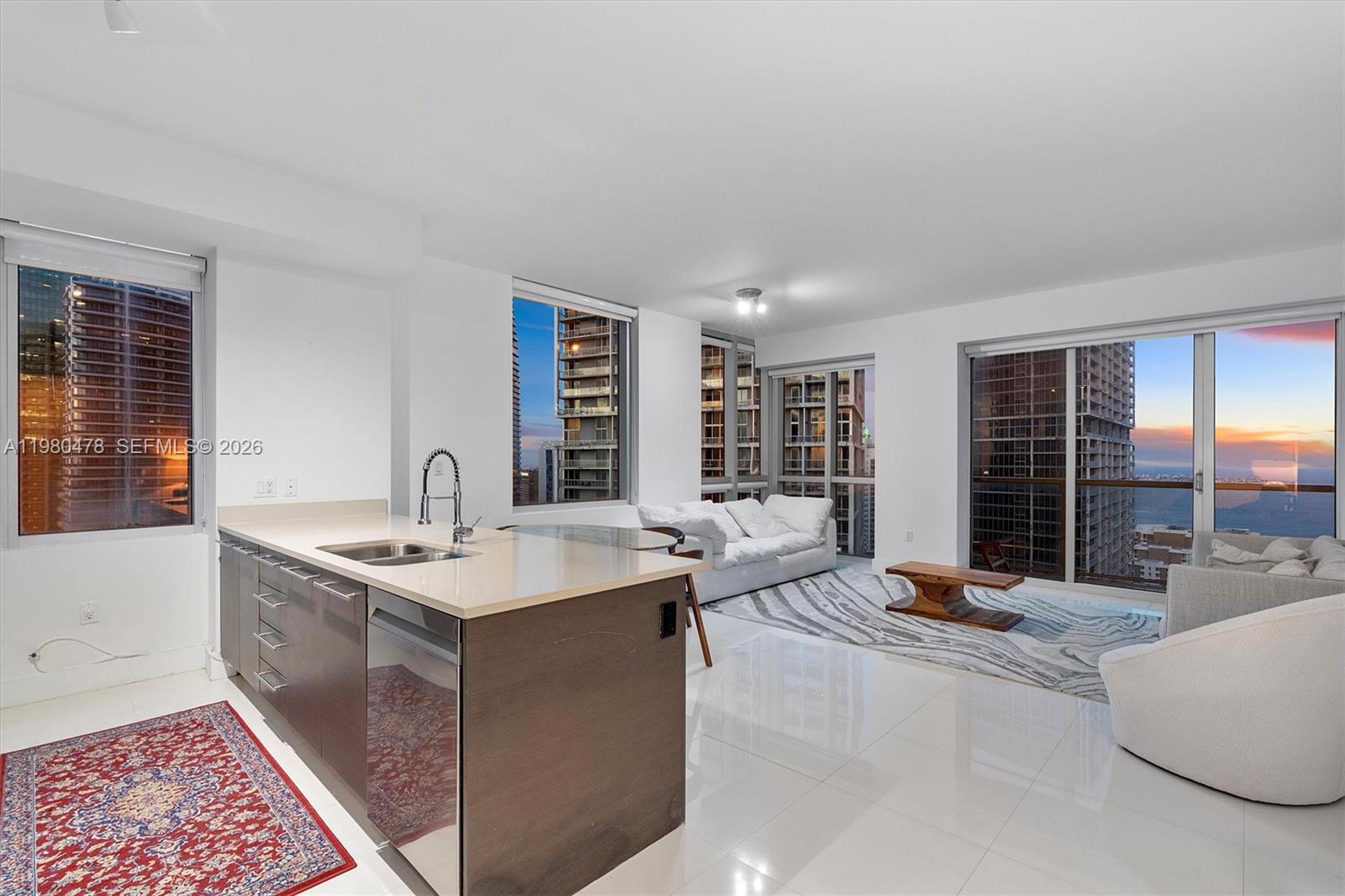 500 BRICKELL EAST CONDO - Residential