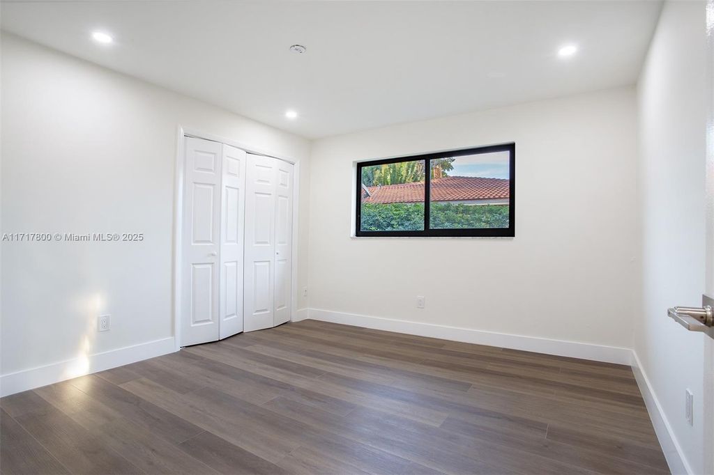 listing image 30
