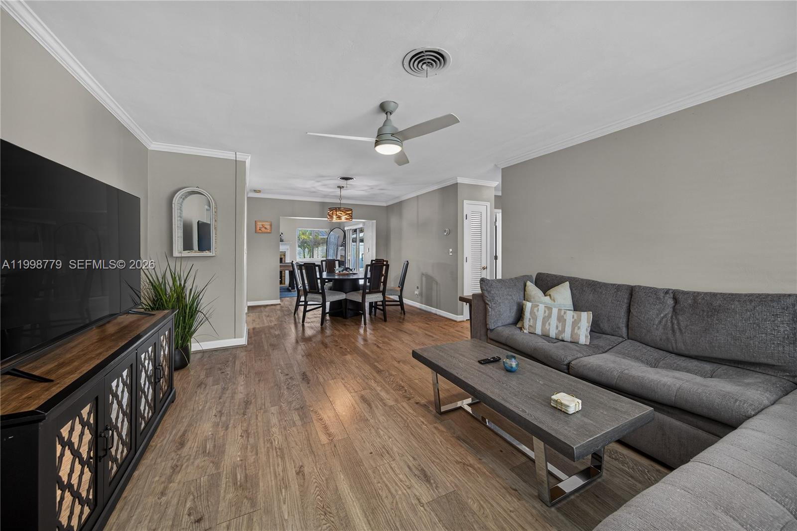 IMPERIAL POINT 1 SEC - Residential