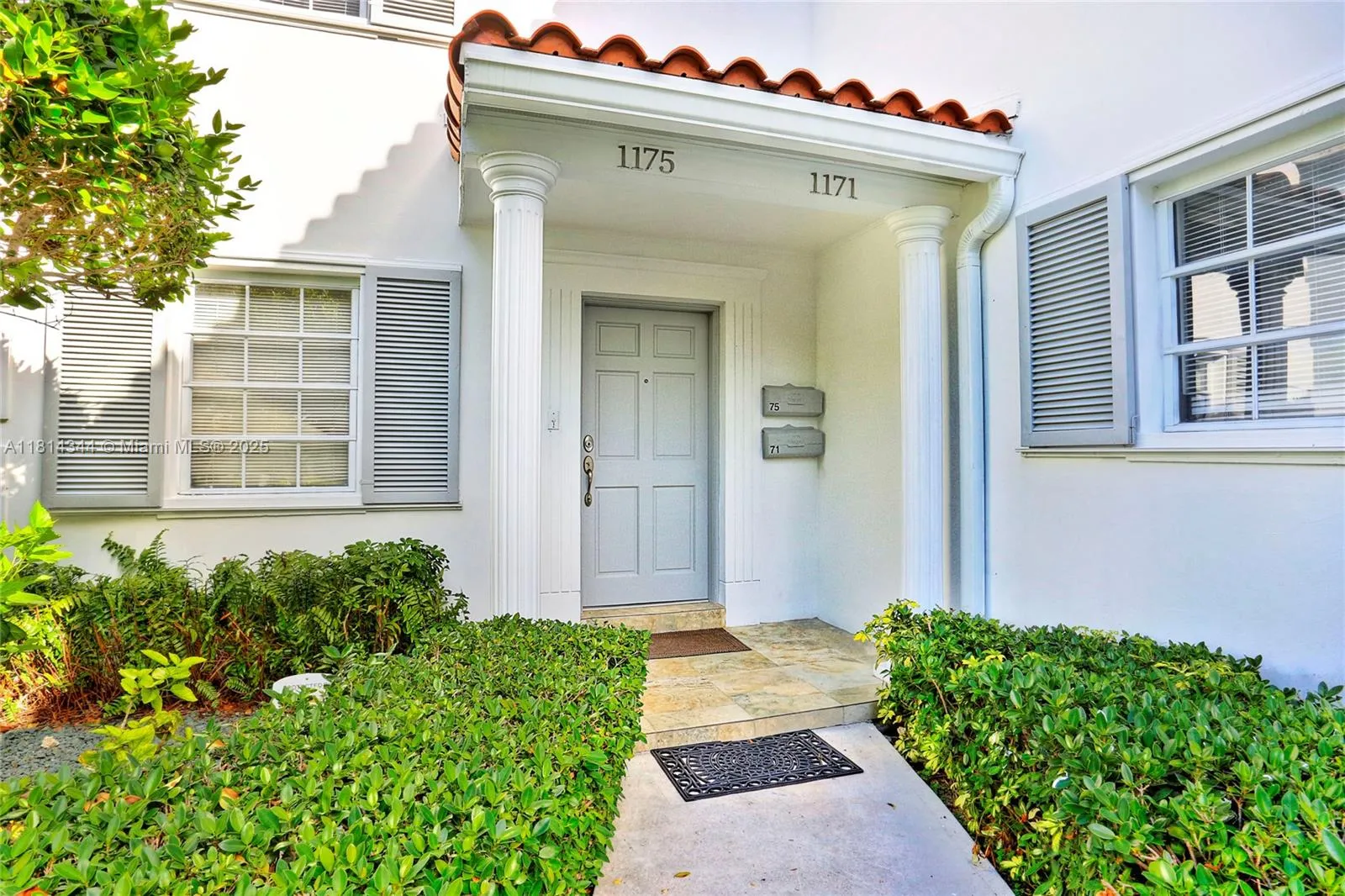 Coral Gables, Florida 33146, United States, 3 Bedrooms Bedrooms, ,2 BathroomsBathrooms,Residential,Active,142693