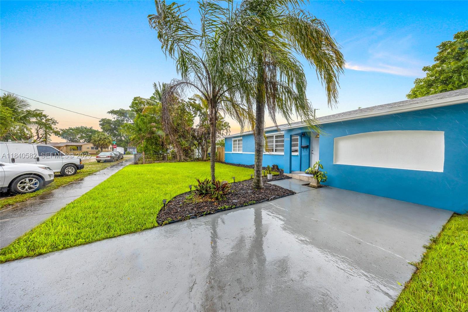 SUNSHINE MANOR NO 3 - Residential