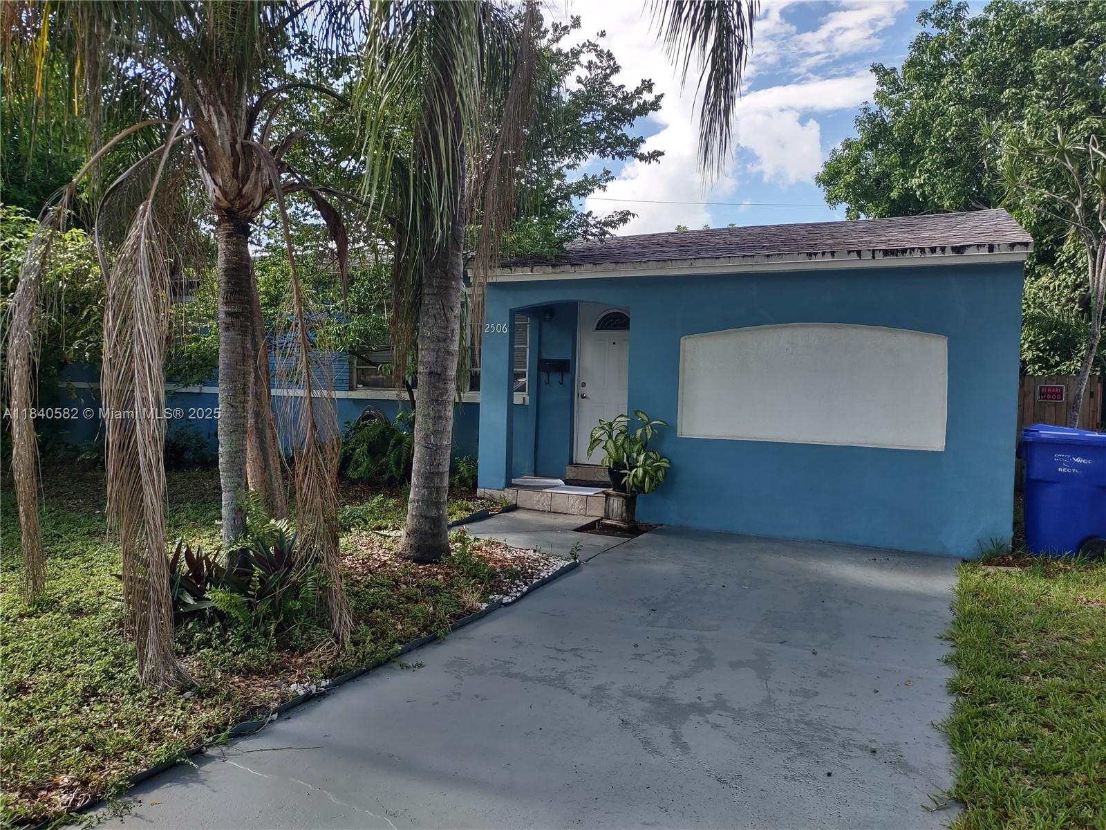 This delightful two-bedroom, one-bathroom home offers incredible potential for renovation and personalization. Located in an excellent area, this property is just minutes away from local schools, making it an ideal choice for families.Currently occupied by the owners, showings will require advance notice. Interested buyers will need to provide proof of funds or lender pre-approval prior to scheduling a visit.Enjoy the benefits of new roofing, ensuring peace of mind for years to come. Don’t miss the opportunity to transform this lovely house into your dream home!