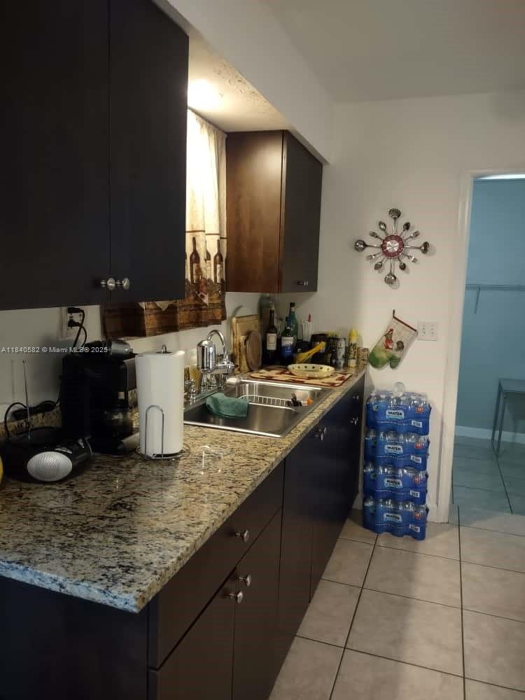 SUNSHINE MANOR NO 3 - Residential