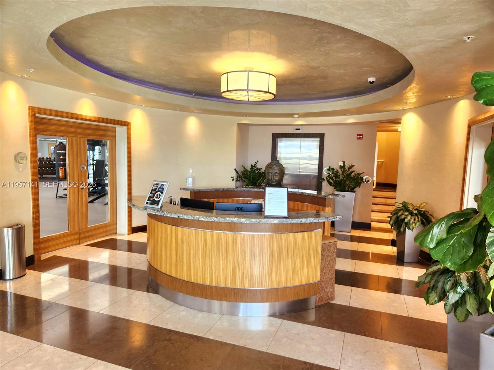 VIZCAYNE NORTH CONDO - Residential Lease